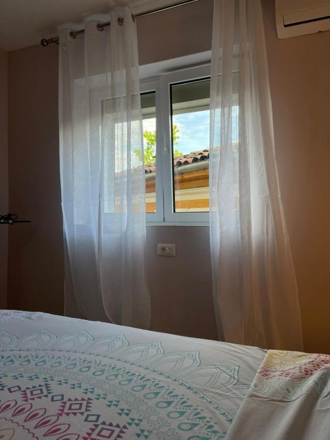 Downtown Deluxe Apartment Shkodra Kültér fotó