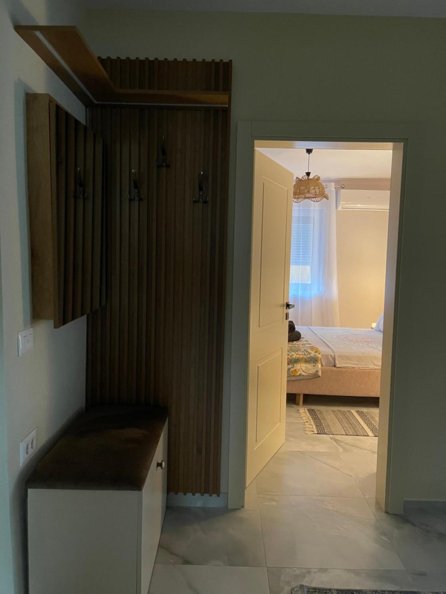 Downtown Deluxe Apartment Shkodra Kültér fotó