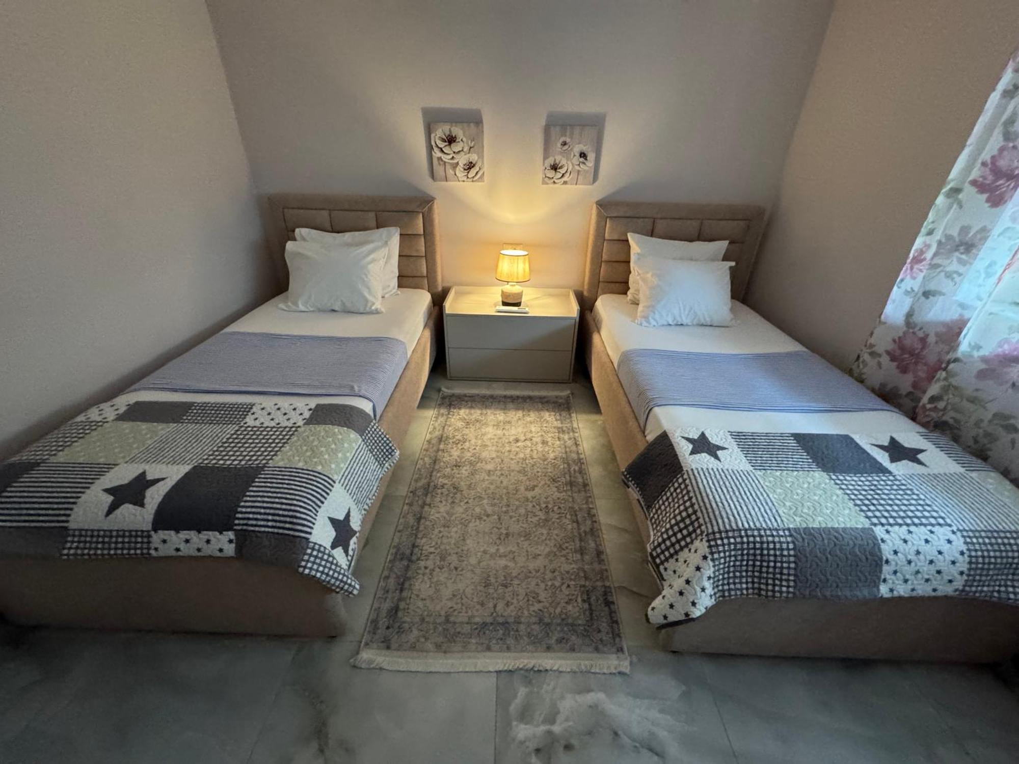 Downtown Deluxe Apartment Shkodra Kültér fotó